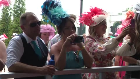 News Line Celebrities Get The Red Carpet at Kentucky Derby Churchill Event