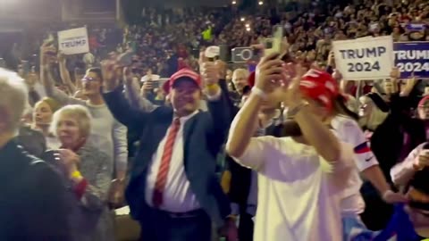 MASSIVE Crowd For Donald Trump In New Hampshire Ahead Tuesday's Vote