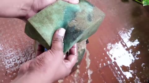 Make a Charcoal Filter for a Fish Pond: Instructions