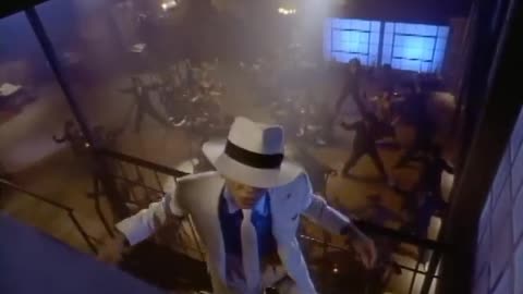 Michael Jackson - Smooth Criminal (Official Video)