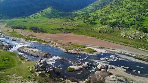 Three Rivers, CA - drone fly over the lakes