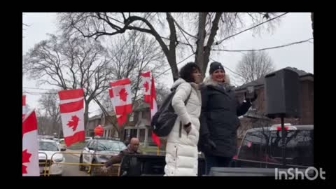 MEP Christine Anderson Leaves Canadians A Message At The Protest in support of Dr. Jordan Peterson at the College of Psychologists in Toronto.