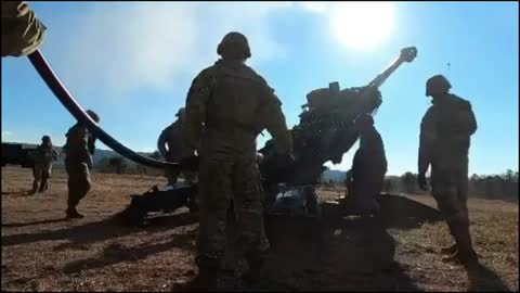 U.S. Soldiers with Alpha Battery | Artillery Live fire