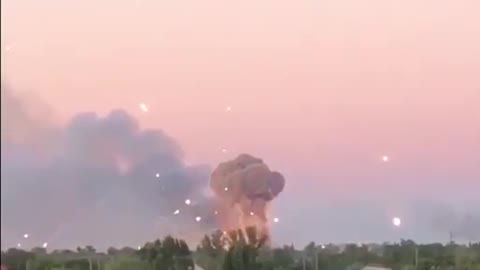 M142 HIMARS fireworks. Warehouses with shells were blown up