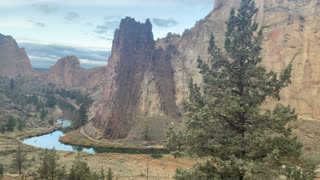 Central Oregon – Smith Rock State Park – Expansive Park Views – 4K