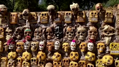 Altars adorn Mexico City ahead the Day of the Dead