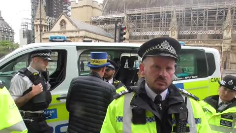 Steve bray pulled over by the police and fined for blasting out his megaphone 09/09/2019