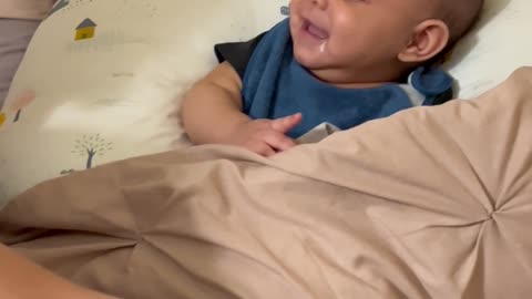 Giggly Baby Thinks Dad is Funnier