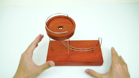 AWESOME MAGIC GIFT - PERPETUAL MOTION MACHINE