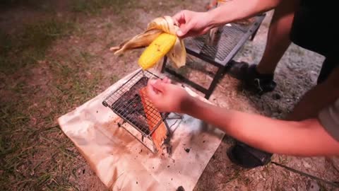 Single person outdoor picnic, barbecue and camping should be simple. No tents or sleeping on the car