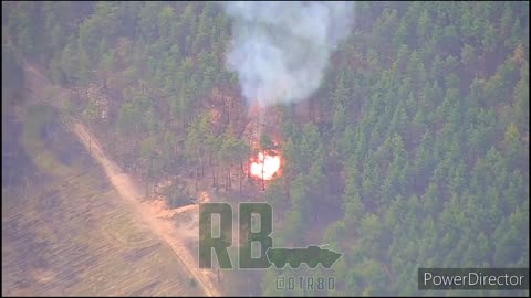 Counter Battery Fire Takes out a Ukrainian Howitzer Position in the Serebryans'kyy Forest