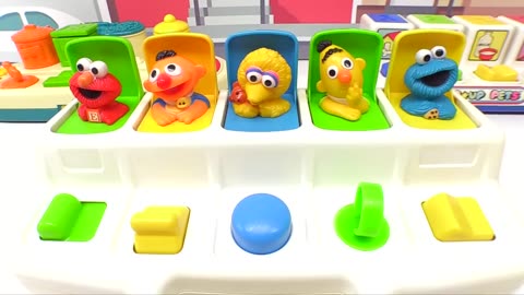 Learn Colors with Pop Up Pals Toys! Best Learning Video for Toddlers