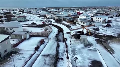 Volcano erupts in Iceland, fishing town at risk