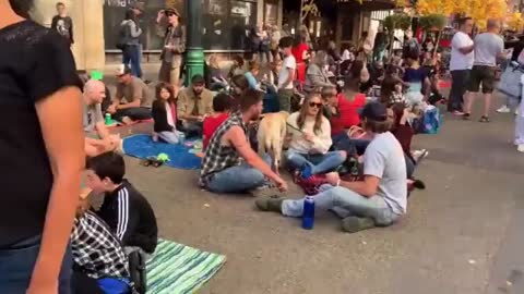 picnicking outside restaurants protest of vaccine passports Calgary Canada