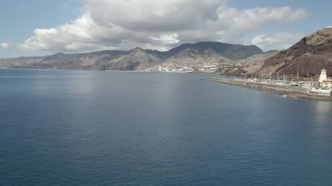 Scenic mountains and sea