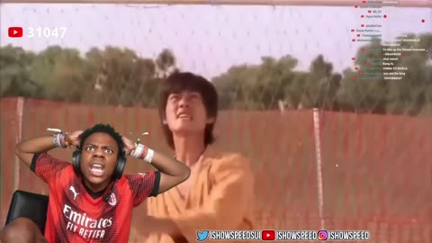 Ishow speed reacts on how chinese people plays football