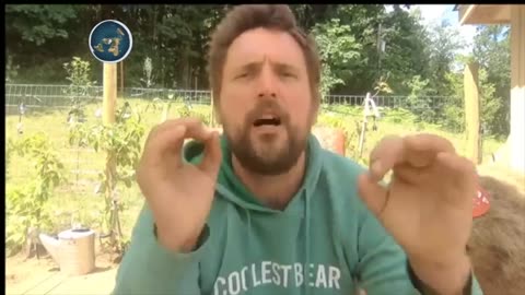 It's not a spinning ball! Owen Benjamin