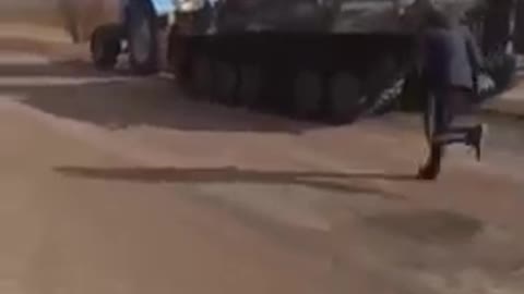 ROCK! Ukrainian gypsies stole a battle tank from the Russian Army