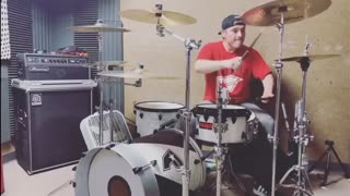 One handed drummer blooper.