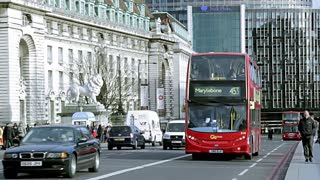 Amazing Street Video Record Red Bus 2 Floors