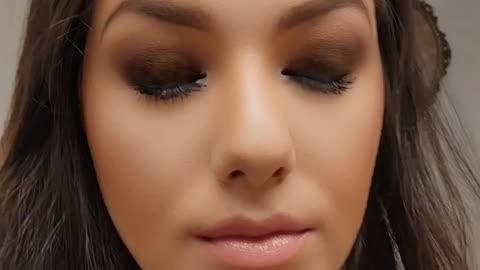 Amazing Fall Insipred Makeup Look