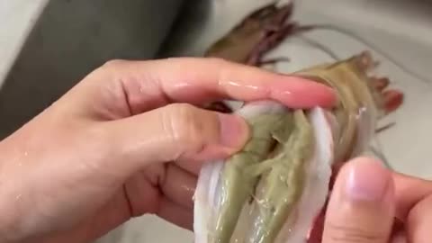 Prawn cutting technique 🦐