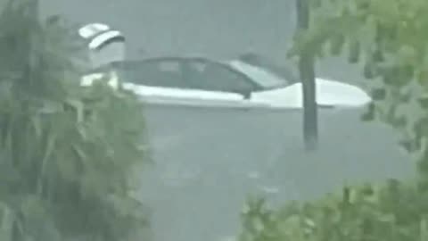 🚨#BREAKING: A Life threatening flash flood emergency in Miami Florida #Miami