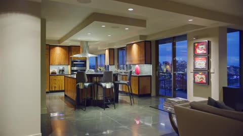 Expansive Penthouse with Sweeping Views in Seattle, Washington