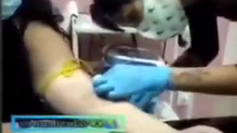 Vaccinated Blood Cant Be Extracted: Highly Coagulated (Portuguese)