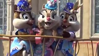 Mrs Chipmunks Charm Audience With Her Show