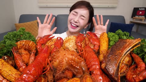 ASMR MUKBANG steamed seafood Seafood Boil Woodae Galbi Lobster _ Octopus Seafood