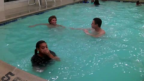 A Family Vacation (Part 4 of 5) ~ HOTEL SWIMMING with the siblings!