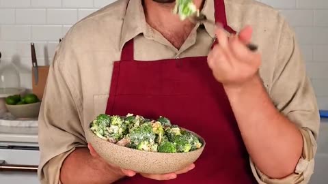 How to make loaded broccoli salad #ytshorts #mustwatch #ytshort #cooking