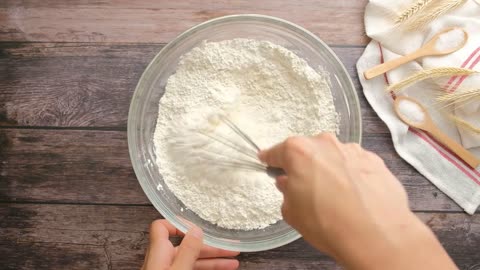 How to make_ BUTTER DIP BISCUITS (a.k.a. BUTTER SWIM BISCUITS)