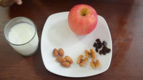 Weight Loss Apple Smoothie | Vitamin Apple Milk Shake | Healthy Diet Breakfast