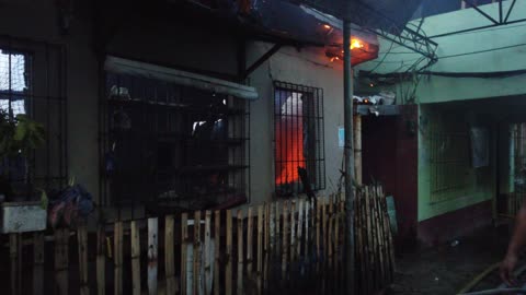 FIRE ALARM @ Quarry Barangay 43 Tacloban City Fire Fighters Battles All Hands