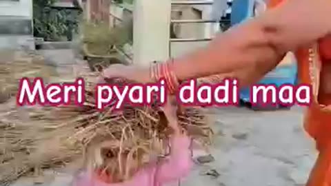 गाँव की अनपढ़ मिट्टी