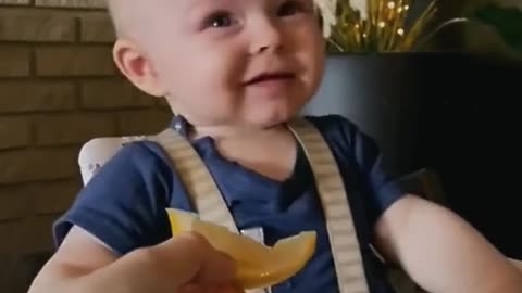 Baby first time trying lemons 😂😂 #drole #funny #bebedrole #babyfunny