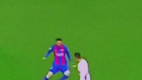 MESSI VIOLATING RONALDO.