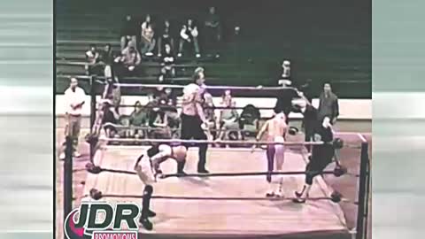 Atomic Blondes vs UDS (APW Tag Title match)