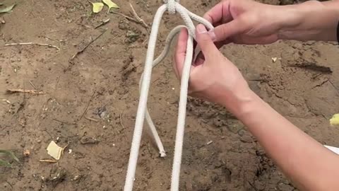 Tighten Up! Easy Clothesline Knot Tying Tutorial