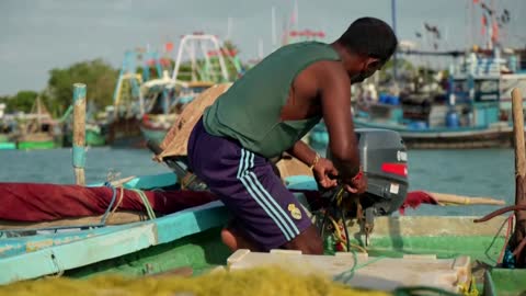 Fishermen struggle for livelihoods in Sri Lanka