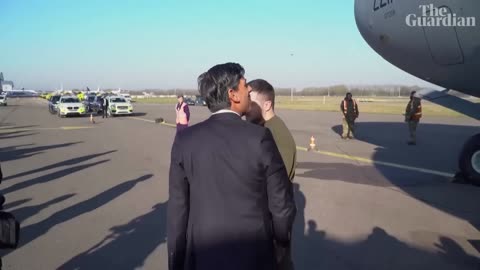 Volodymyr Zelenskiy greeted by Rishi Sunak after landing in the UK