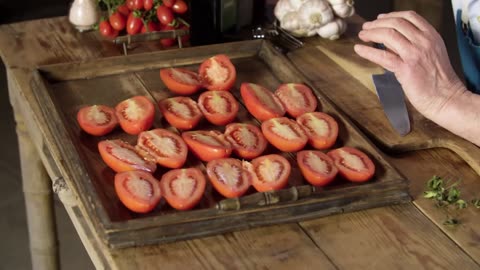 How to Dry Tomatoes