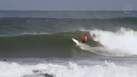 surfing in the backyard of home 4k