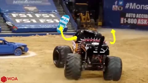 Funny Monster truck 🤣