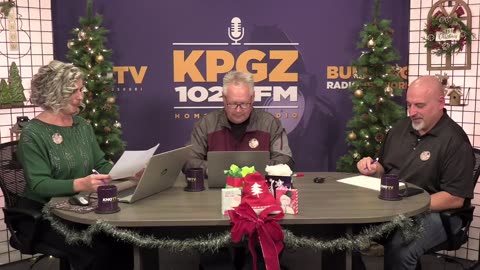 Kearney Live - Closing Banks, Military Recruitment, Christmas Movie Bracket