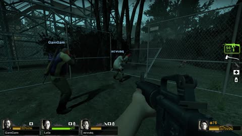 Left 4 Dead 2- not a good time to heal.