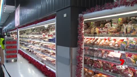 Inflation impacting the price of mince pies, thickened cream, cranberry sauce and turkey _ 7NEWS