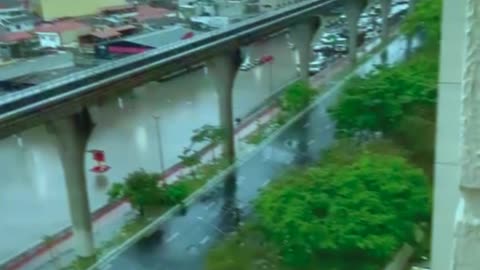 floods in Brazil! Water and mud don't leave people's property alone!